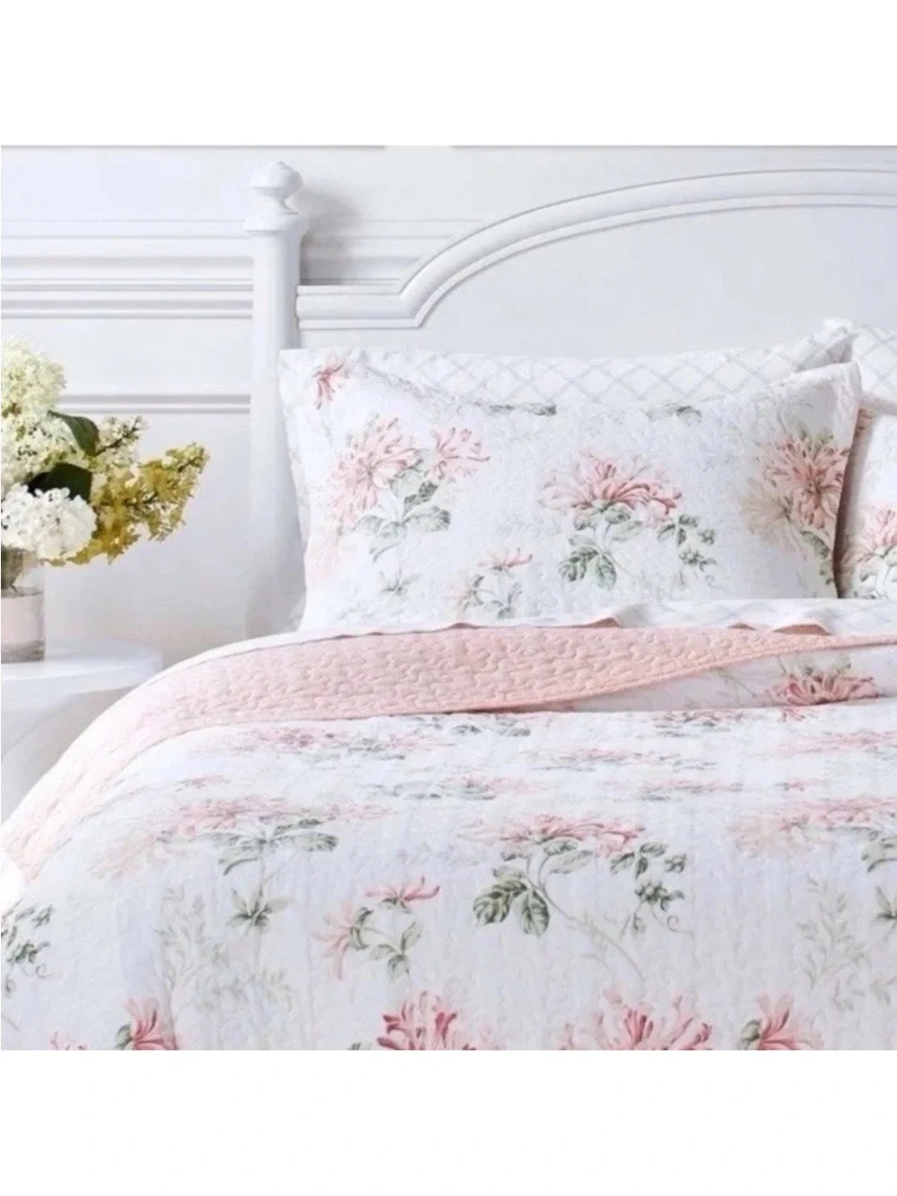 Laura Ashley FULL/QUEEN Honeysuckle Pink Floral Reversible Quilt Set Floral 3PC